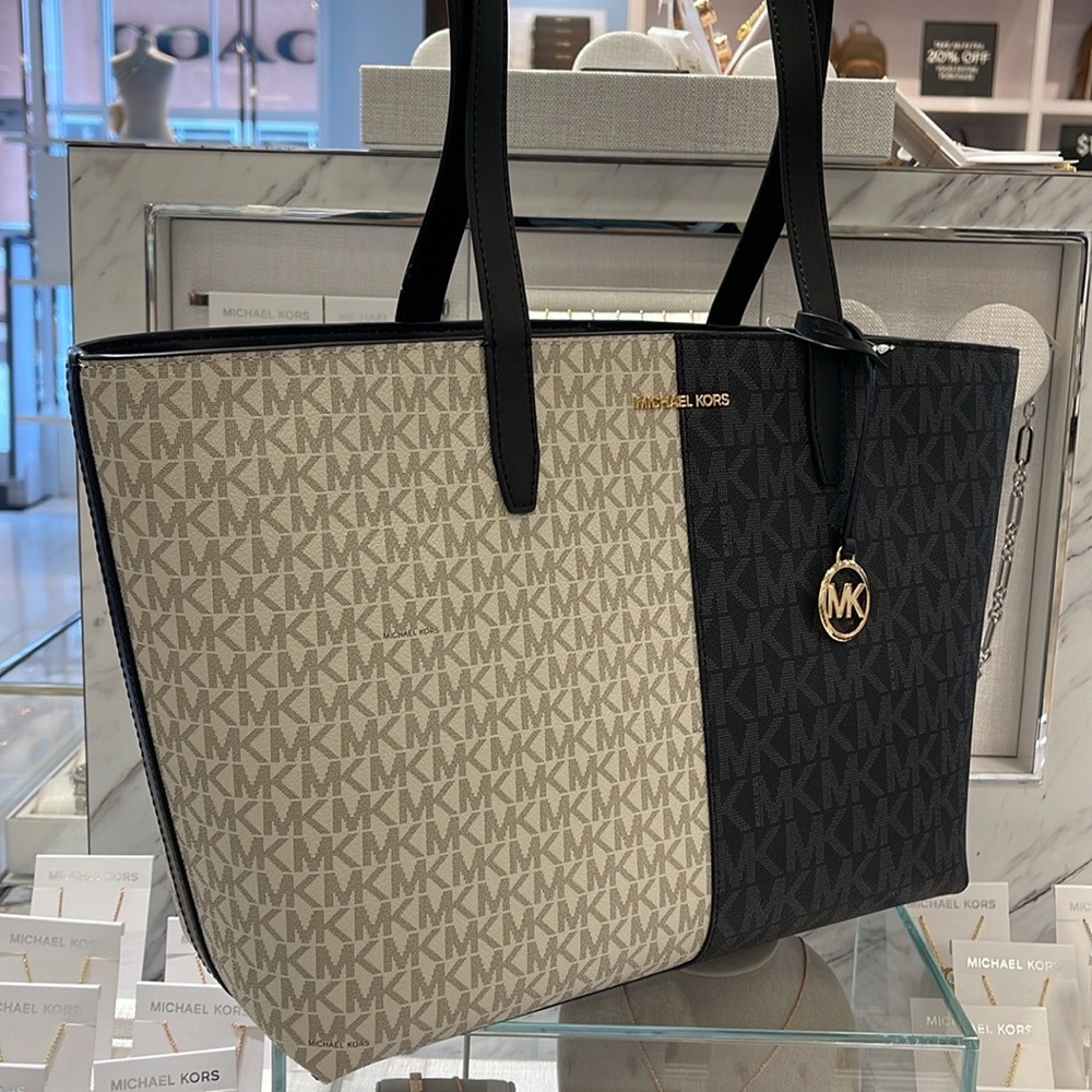 Michael Kors Jet Set Medium Two-Tone Logo Tote Shoulder Bag
BLACK COMBO NWT - Picture 11 of 16